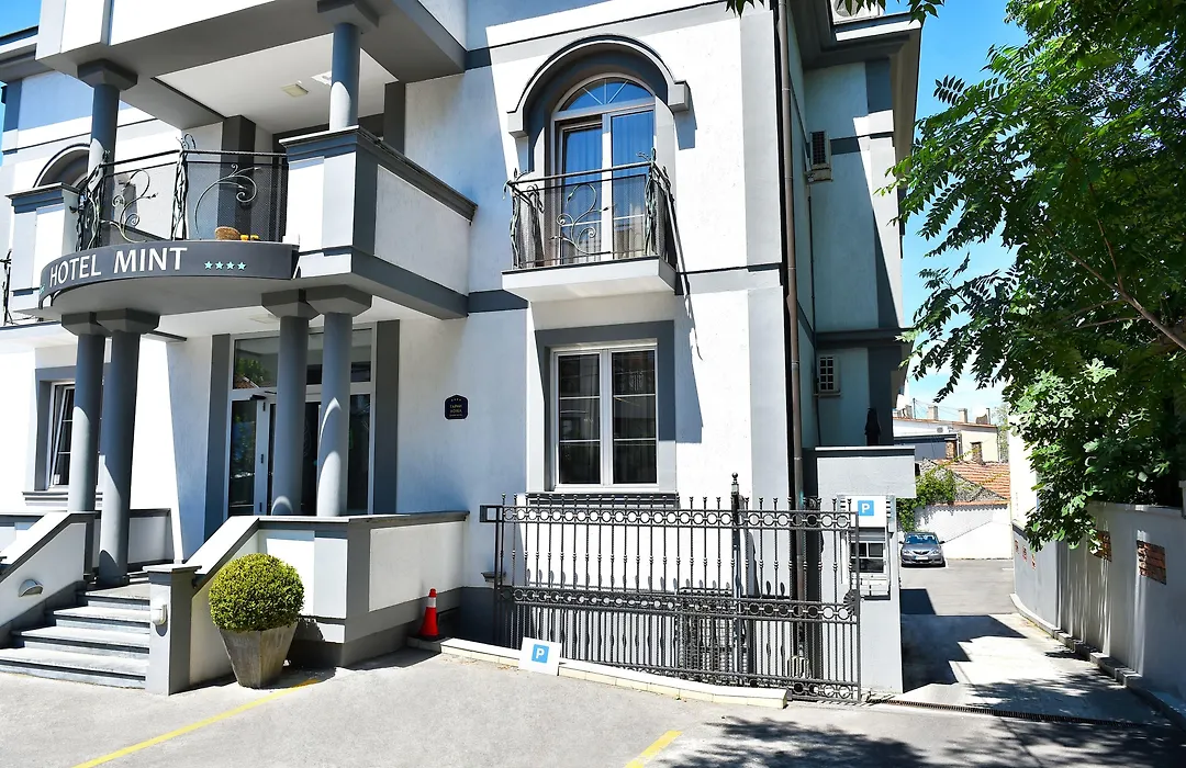 Garni Hotel Mint-1