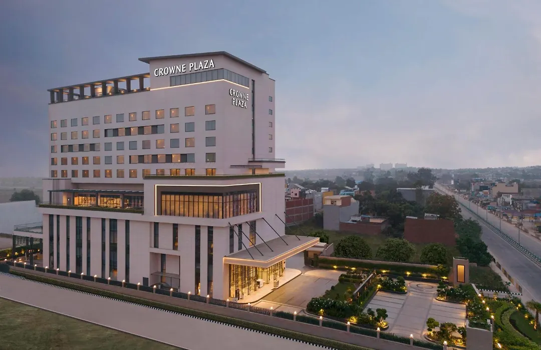 Crowne Plaza Lucknow By Ihg-1