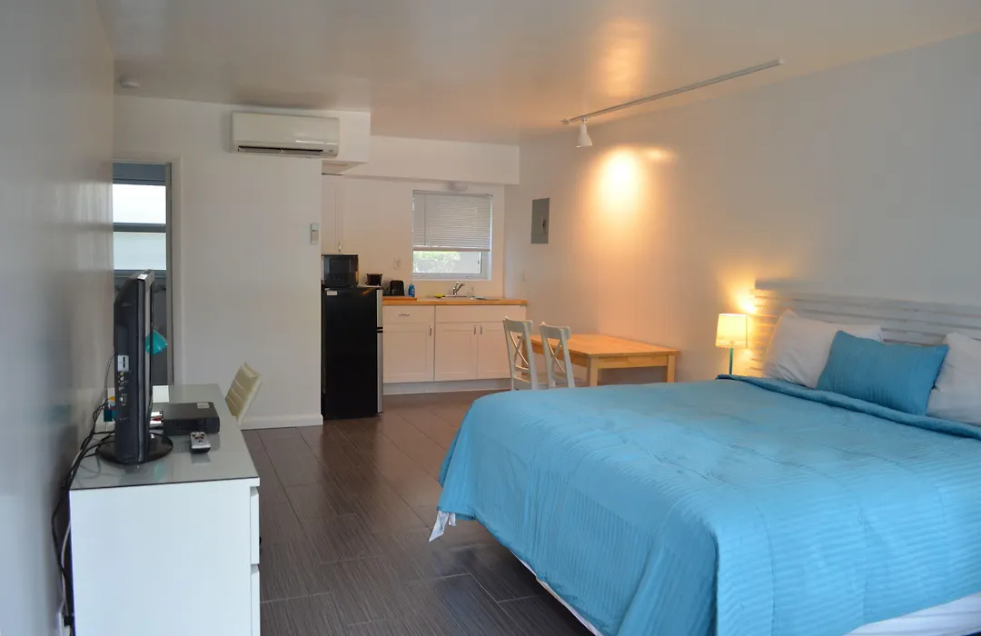 Nobleton Hotel-1