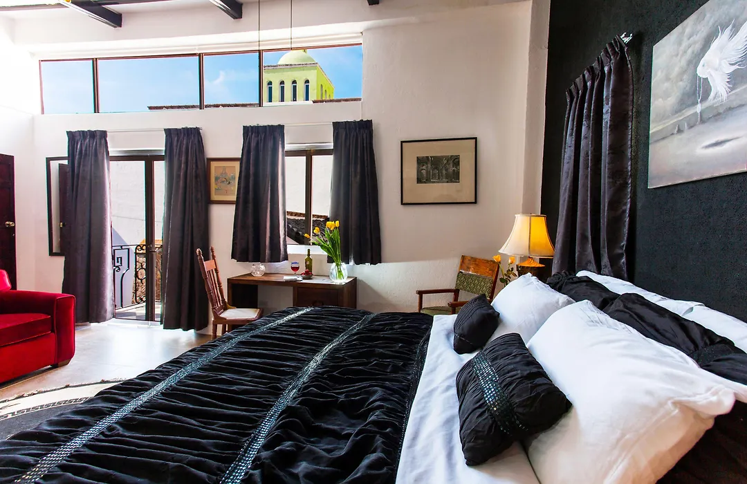 Garlands Del Rio Riverside Boutique Hotel-1