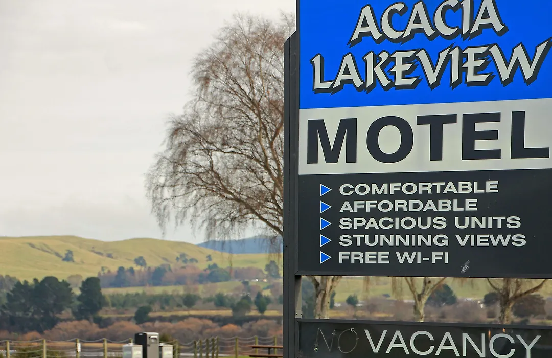 Acacia Lake View Motel-1