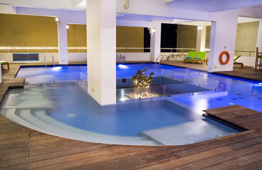 Ocean Edge Suites & Hotel Colombo-1