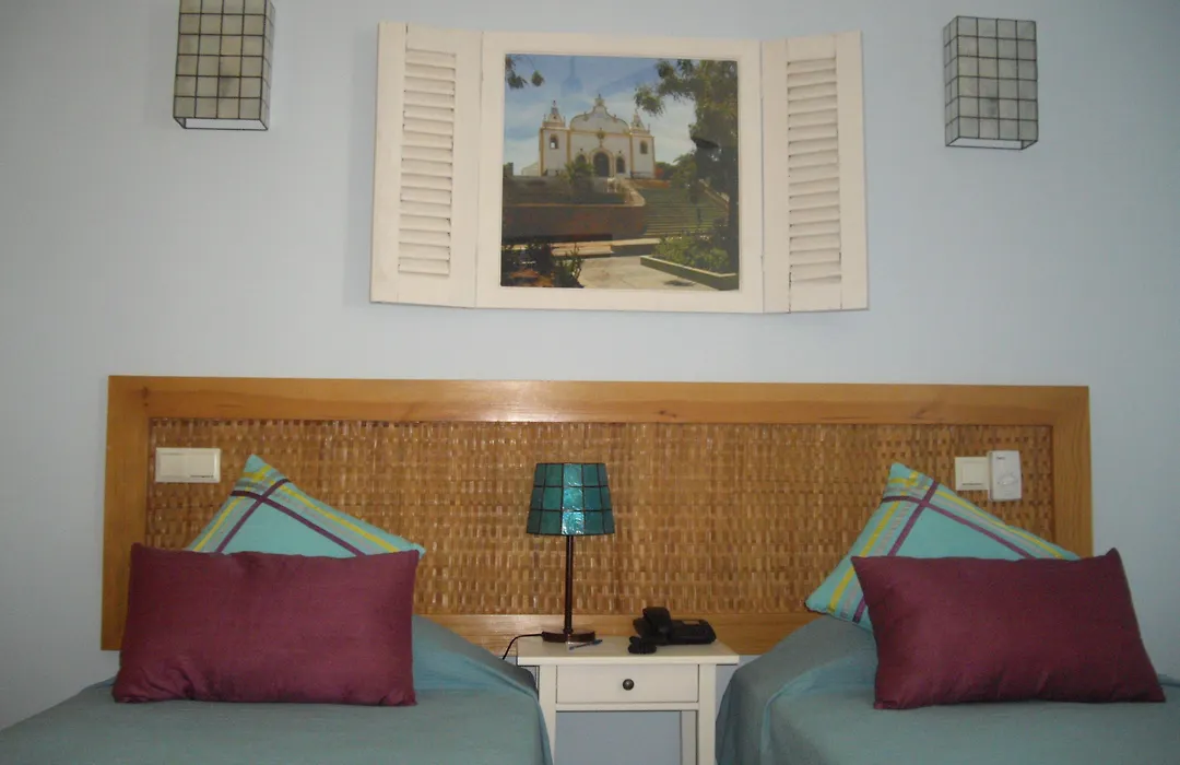 Kira'S Boutique Hotel-1