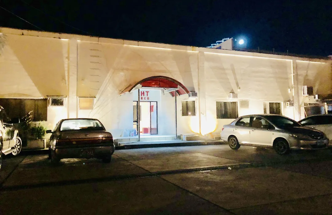 Hometown Hotel - Lacson Bacolod-1