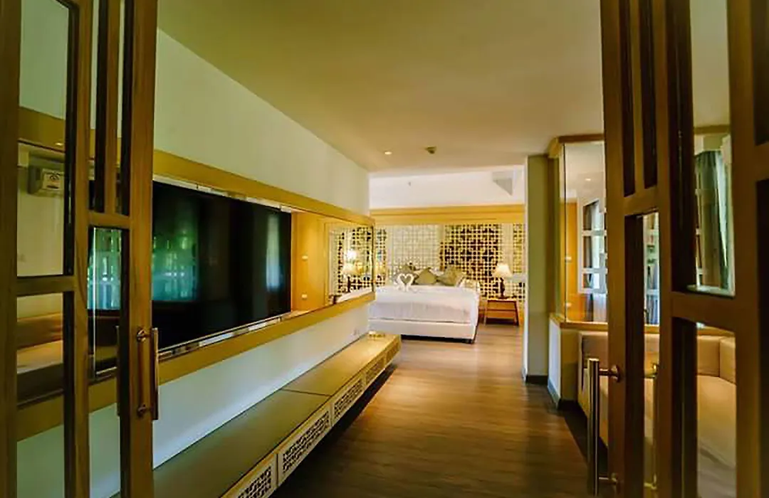 Moon Dragon Hotel-1