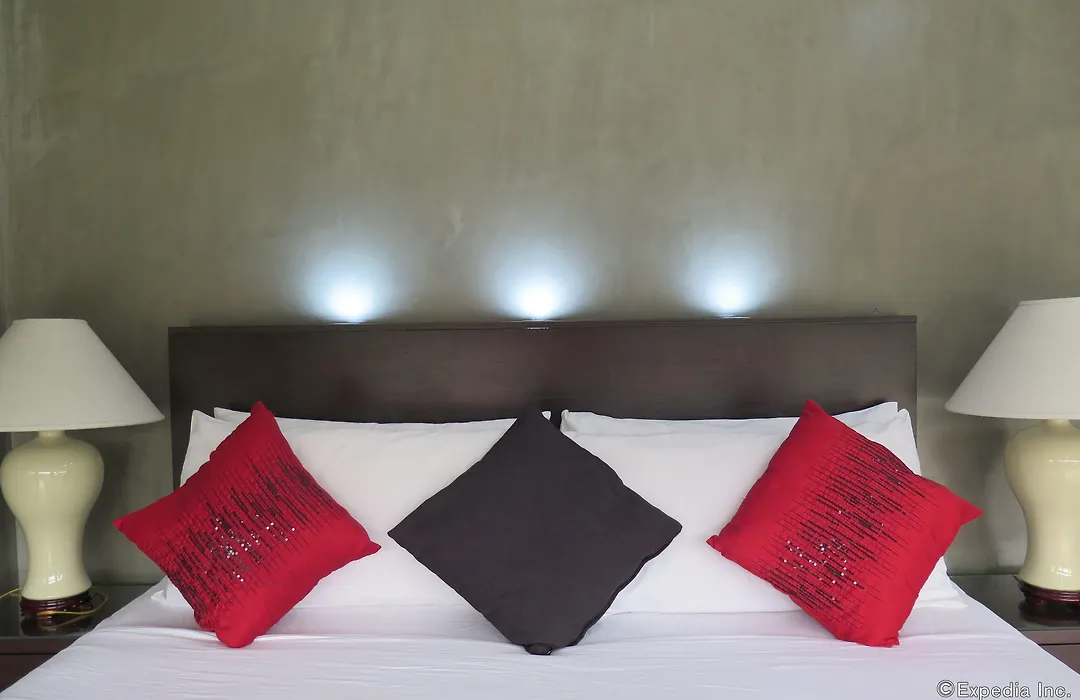717 Cesar Place Hotel-1