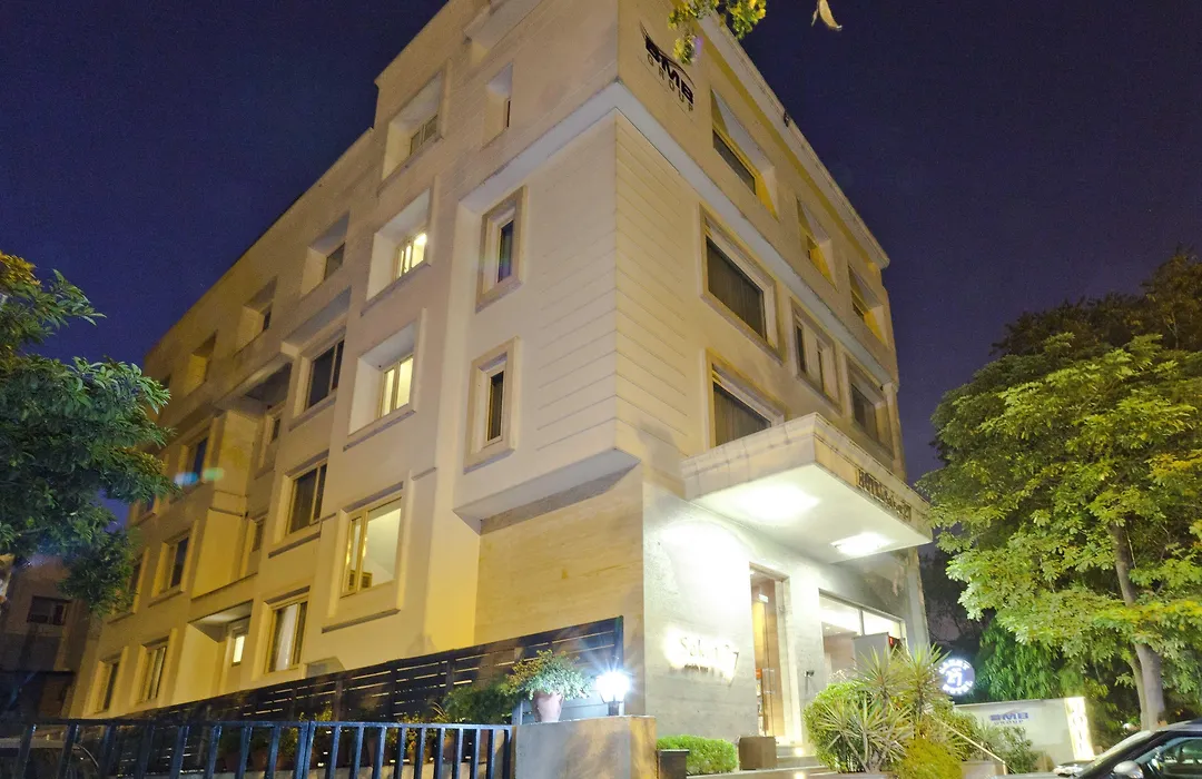 Hotel Saket 27-1