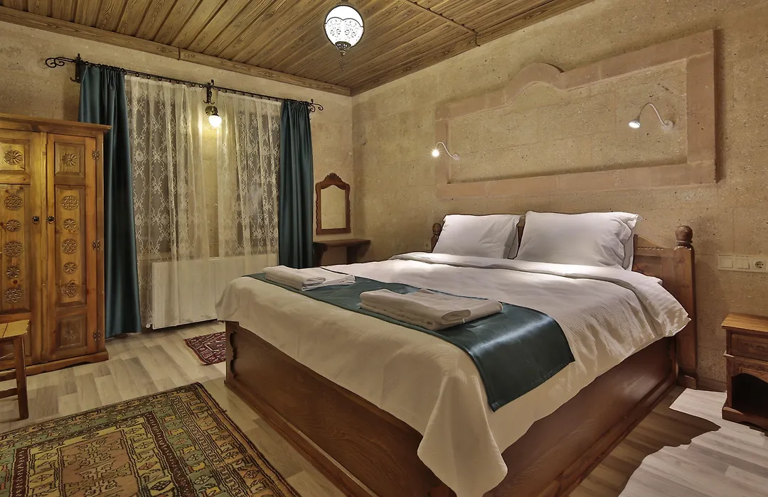Cappadocia View Suit-1