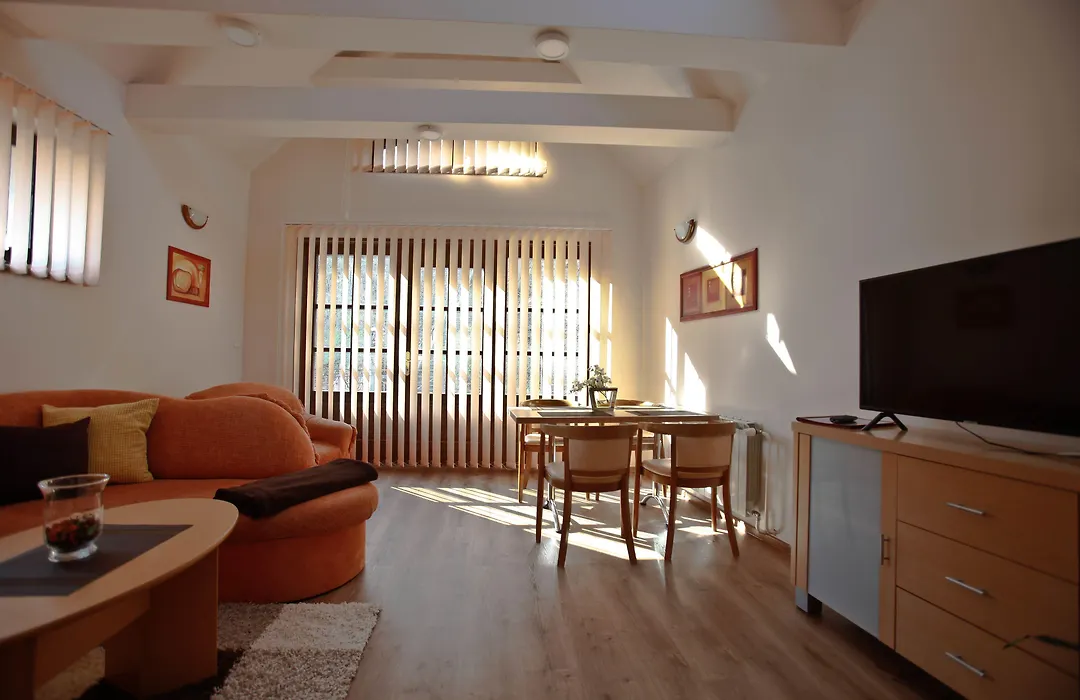 Hotel Paradies-1