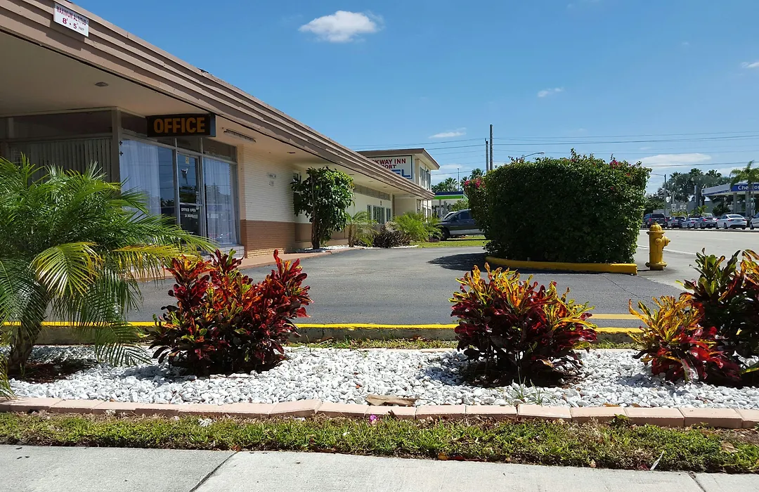Parkway Inn-1