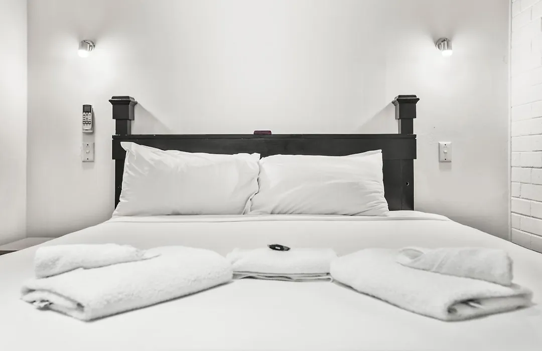 Albion Hotel-1