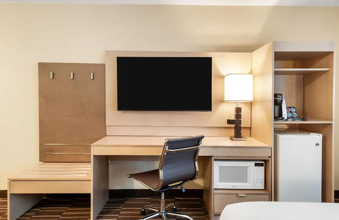 Days Inn By Wyndham Nanaimo-1