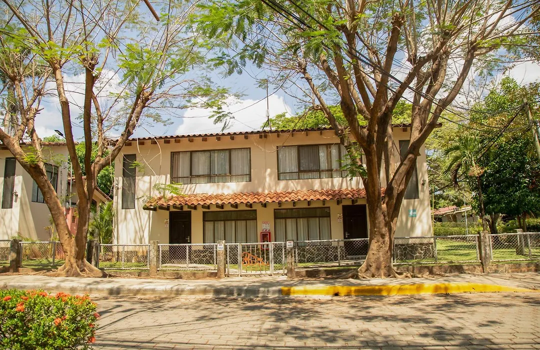 Nacazcol Hotel Y Villas-1