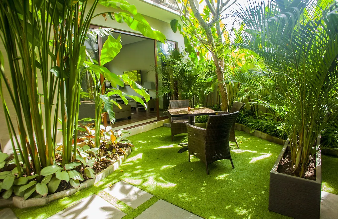 Puri Sabina Bed & Breakfast-1