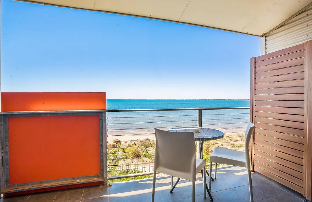 Onslow Beach Resort-1