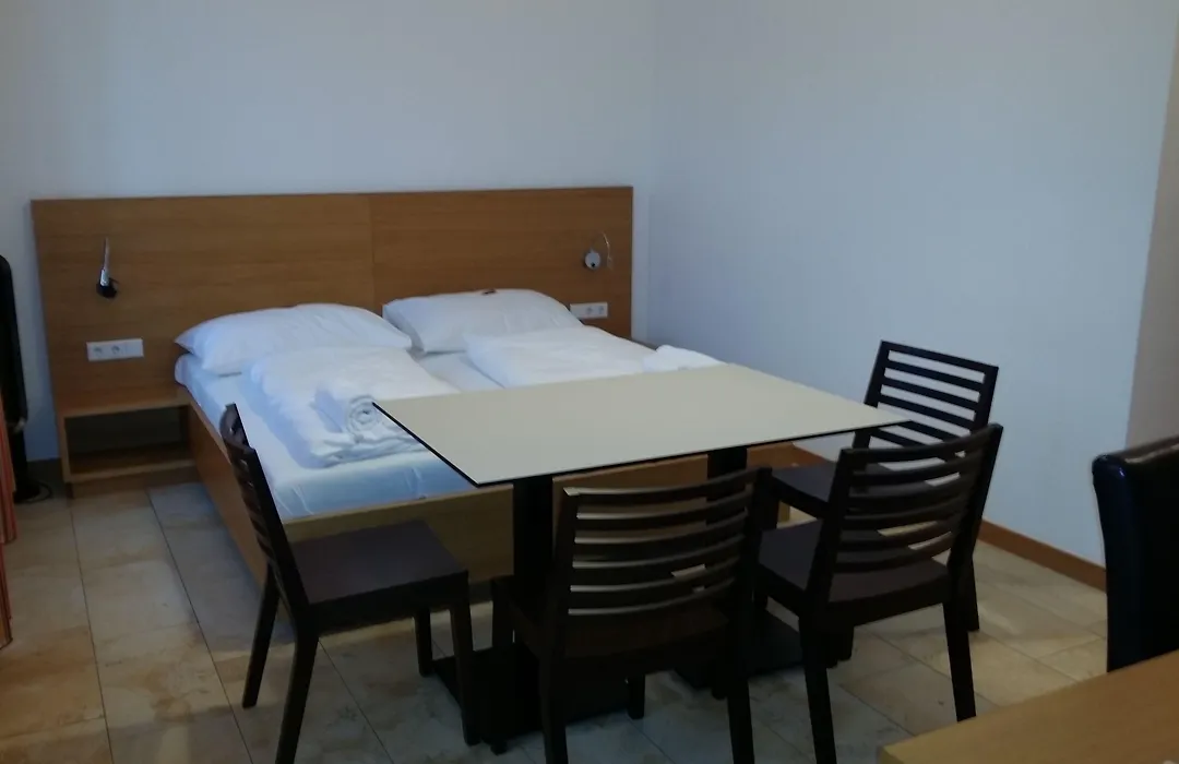 Hotel Aton-1