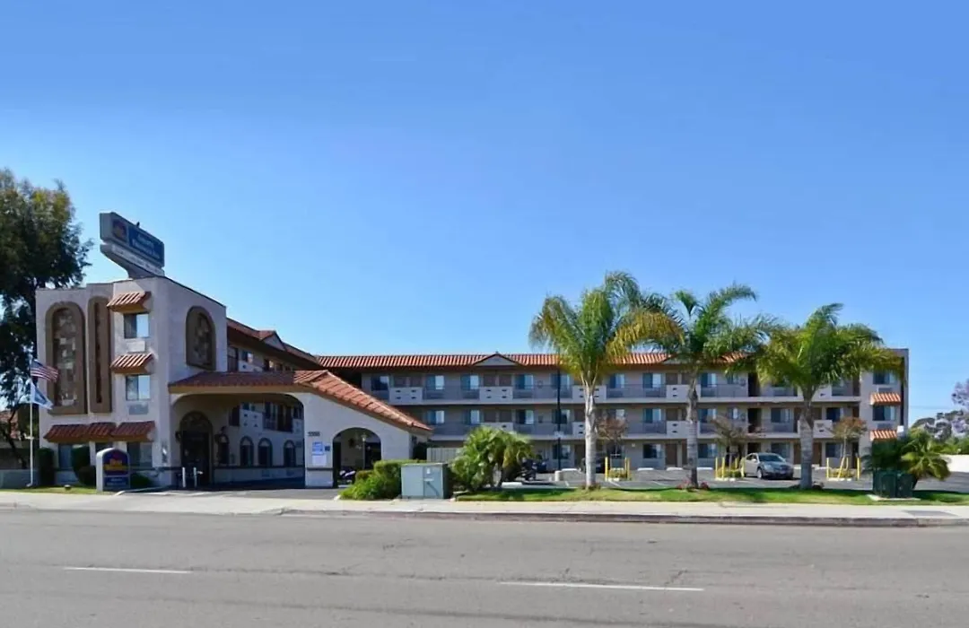 Pleasant Inn-1
