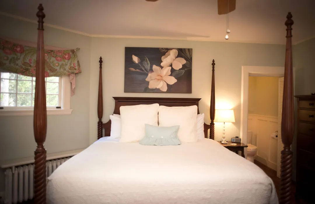 Pinecrest Bed & Breakfast-1
