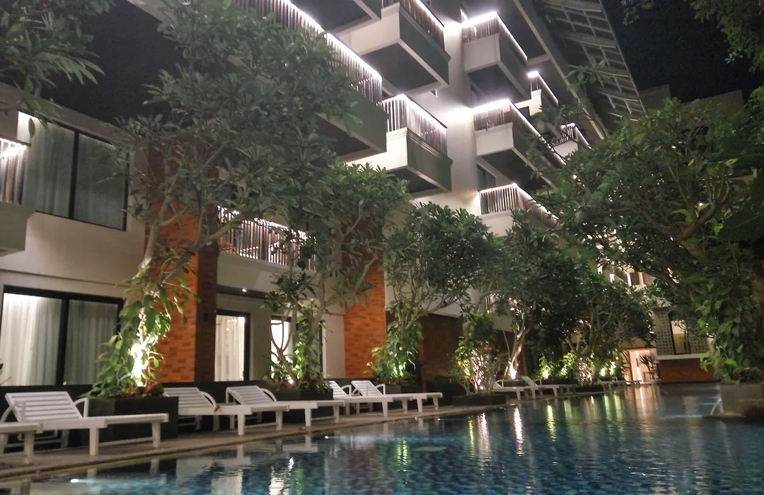 Jambuluwuk Oceano Seminyak Hotel-1