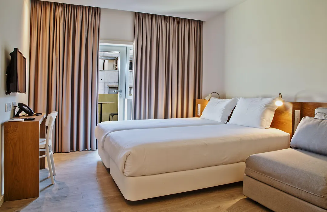 Hotel Spot Family Suites-1