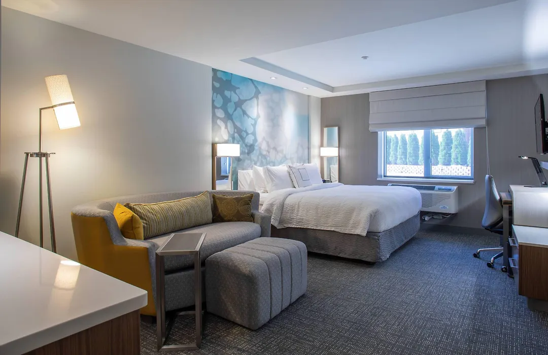 Courtyard By Marriott New York Queens/Fresh Meadows-1