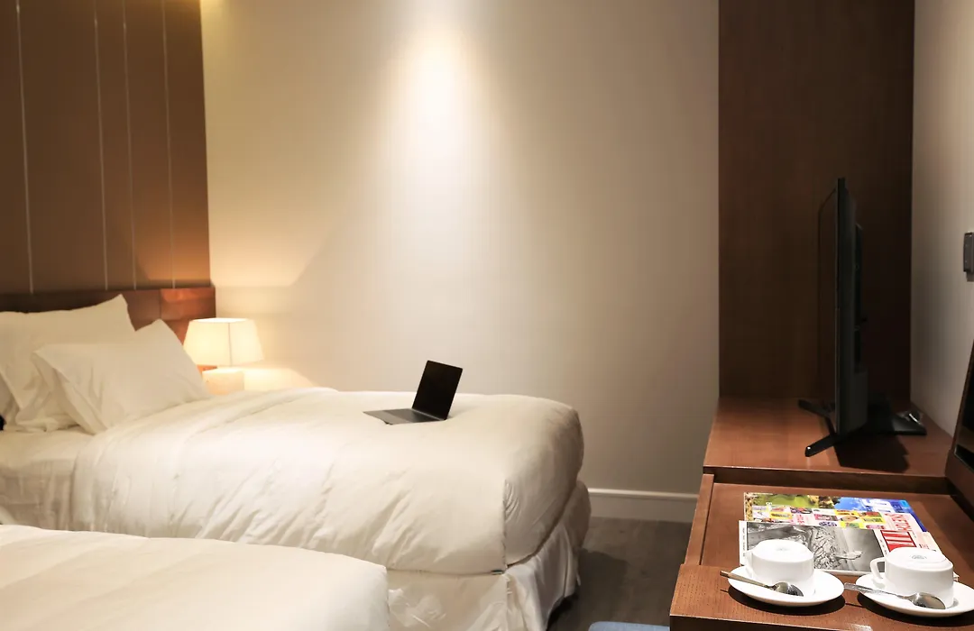 Avora Hotel-1