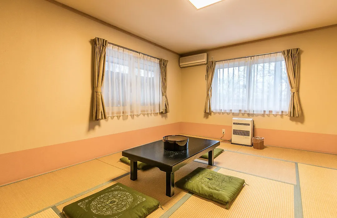 Petit Hotel Enchante-1