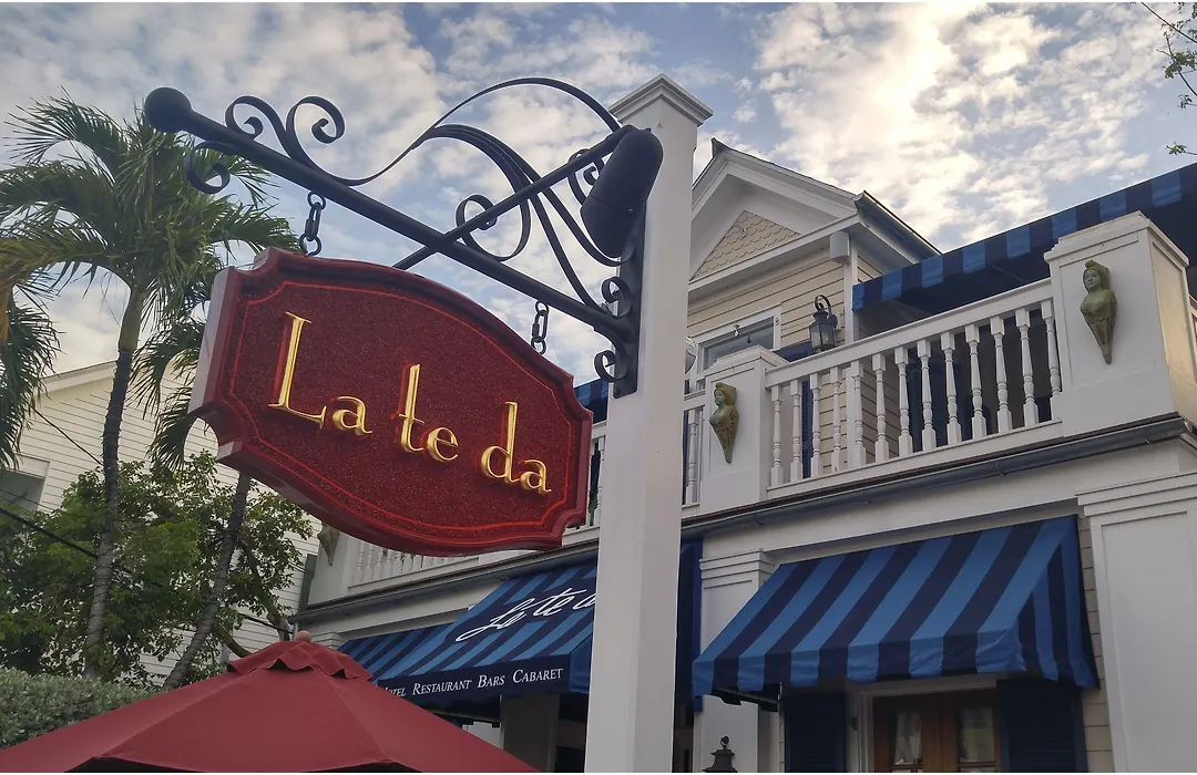 La Te Da - Adult Only, 21 Or Older-1