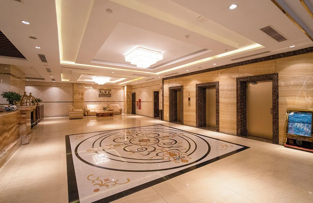 Luxtery Hotel-1