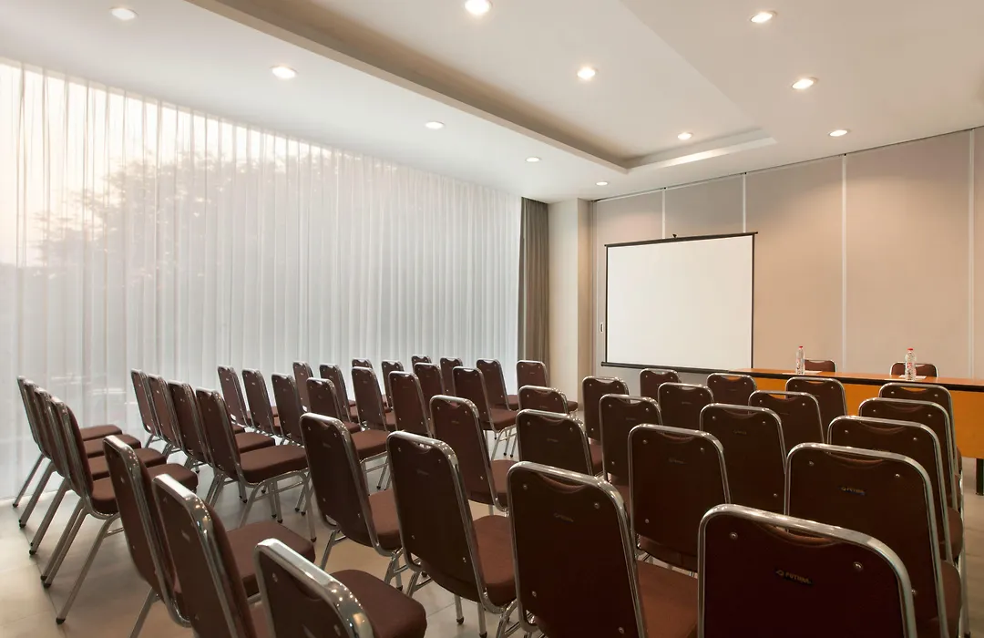 Amaris Hotel Darmo Surabaya-1