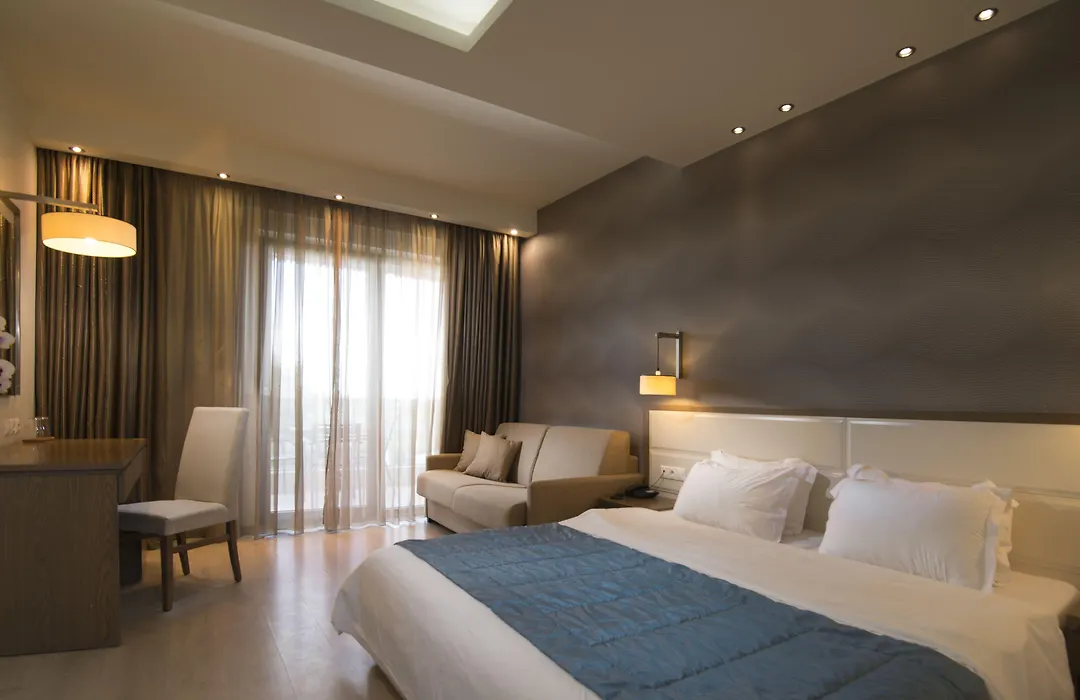 Cosmopolitan Hotel By Ghh-1