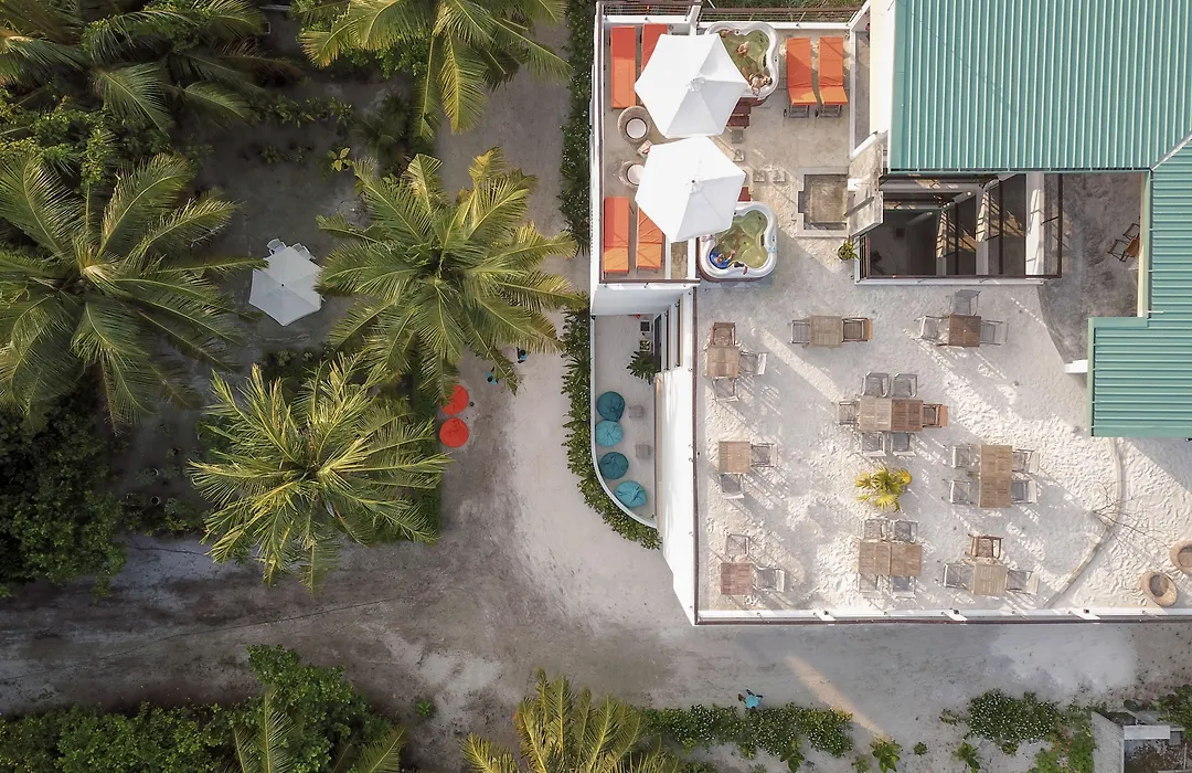 Bliss Dhigurah-1