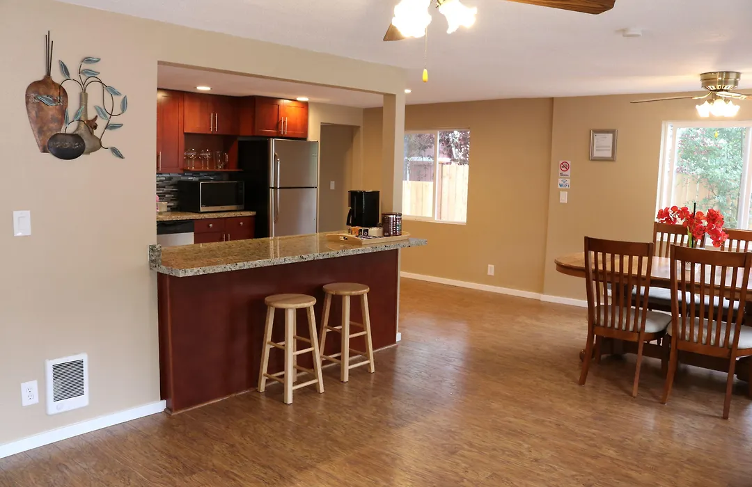 Quiet, Clean And Comfortable Room-1