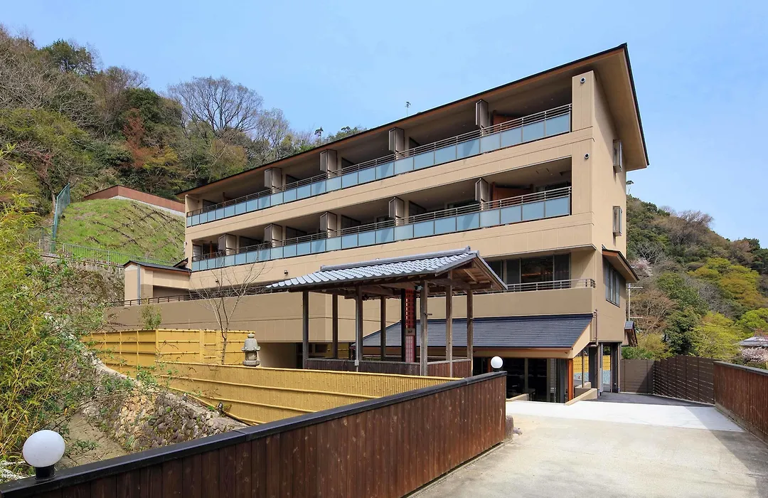 Okuno Hosomichi-1