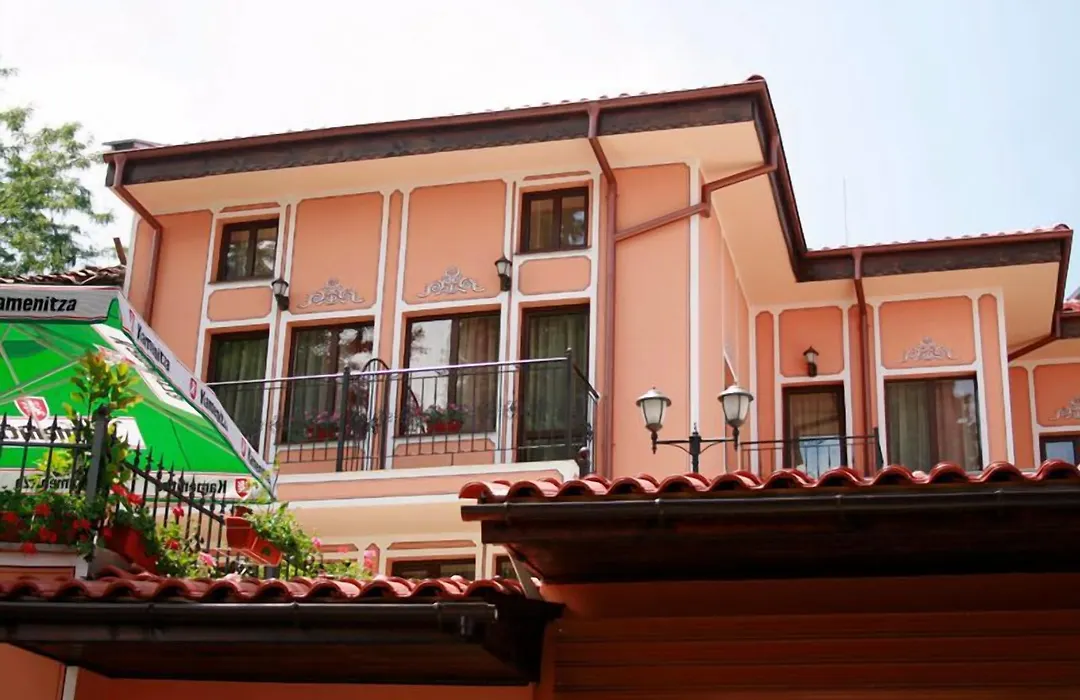 Hotel Alafrangite-1
