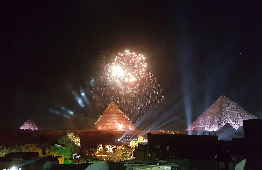 Royal Pyramids Inn-1