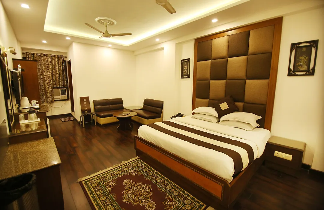 Hotel Parkway Deluxe-1