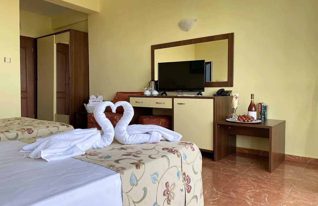 Hotel Zaara-1
