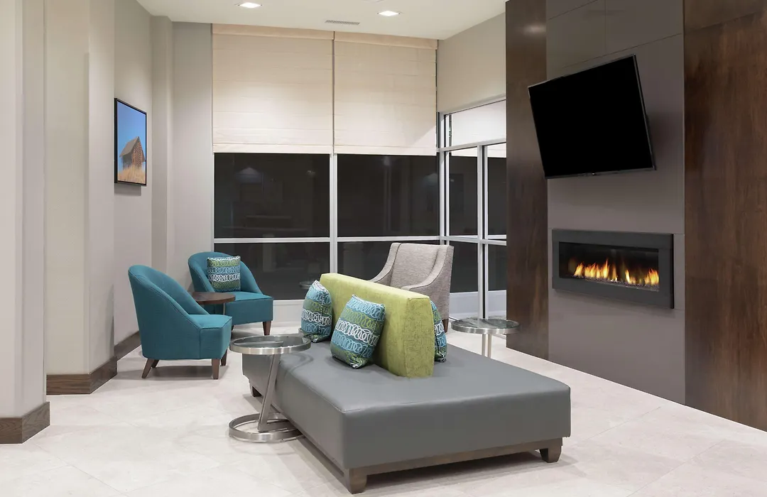 Hilton Garden Inn Omaha Aksarben Village-1