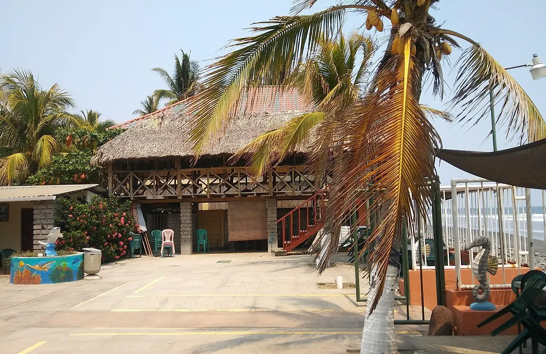 Punta Roca Surf Resort-1
