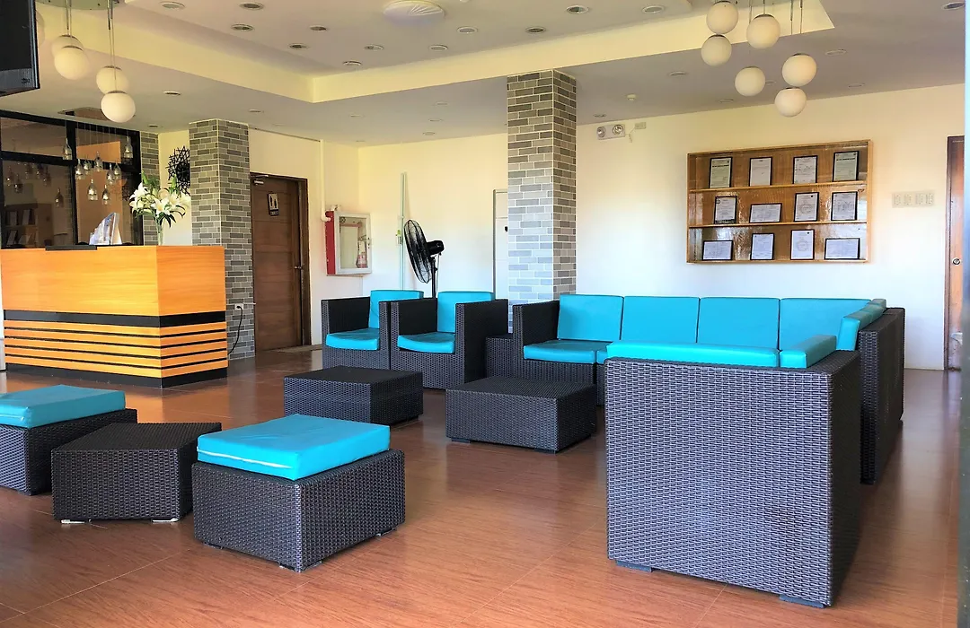 Skylodge Resort-1