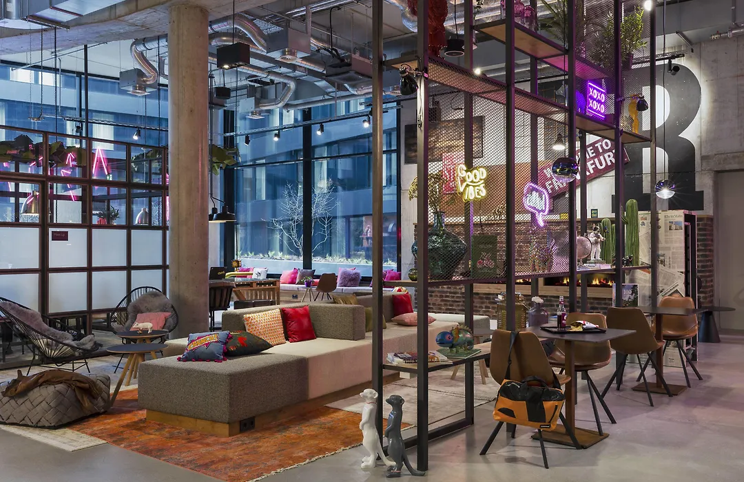 Moxy Frankfurt City Center-1