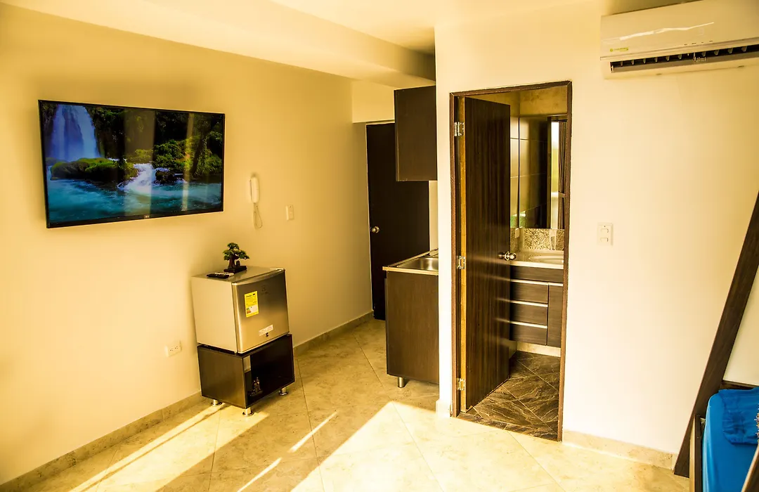 Hollywood Beach Suite-1