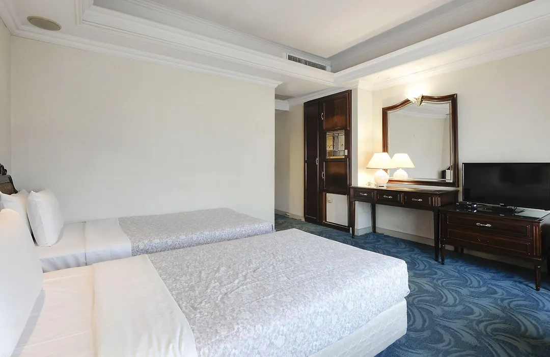 Forbes Hotel-1