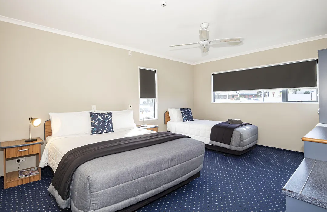 Bay City Motor Lodge-1