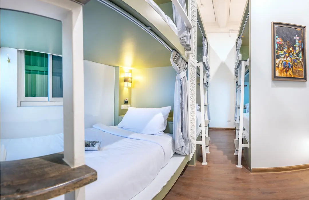 Ama Hostel Bangkok-1