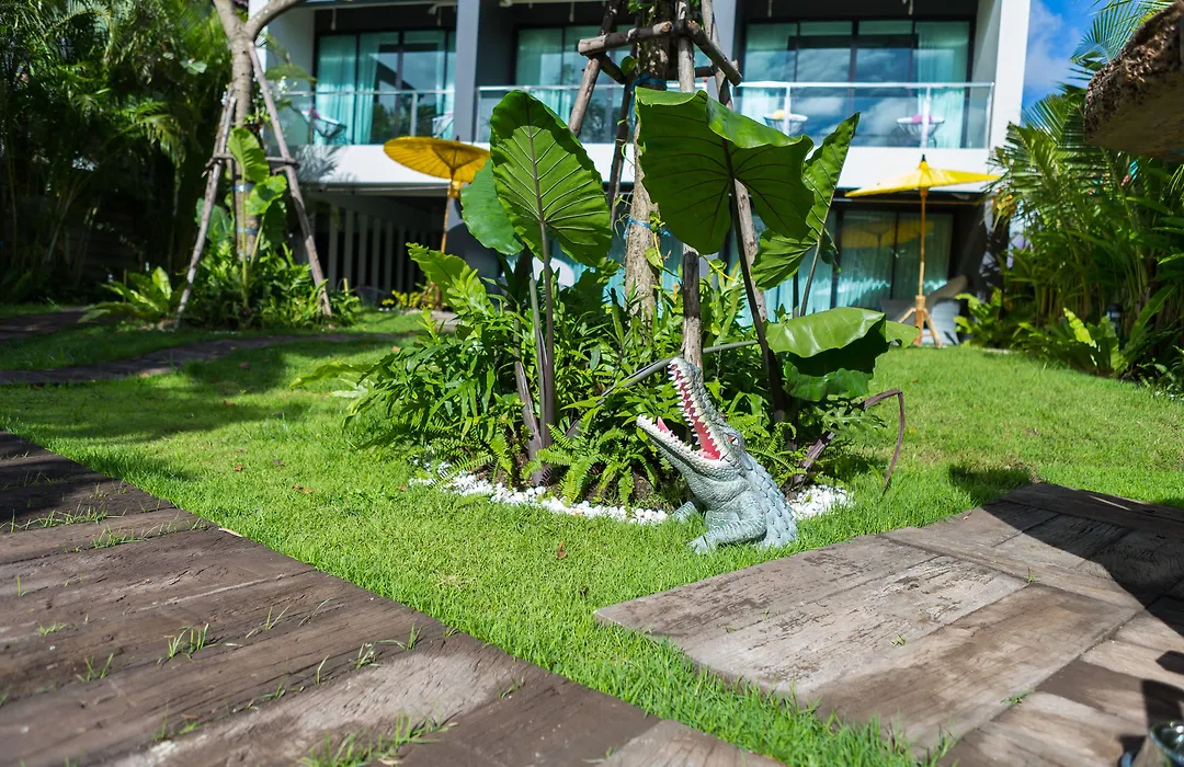 River Art Hotel-1