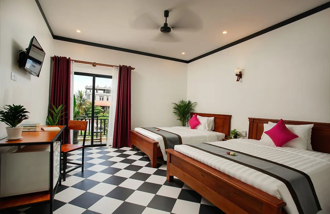 Noni Tree Hostel-1