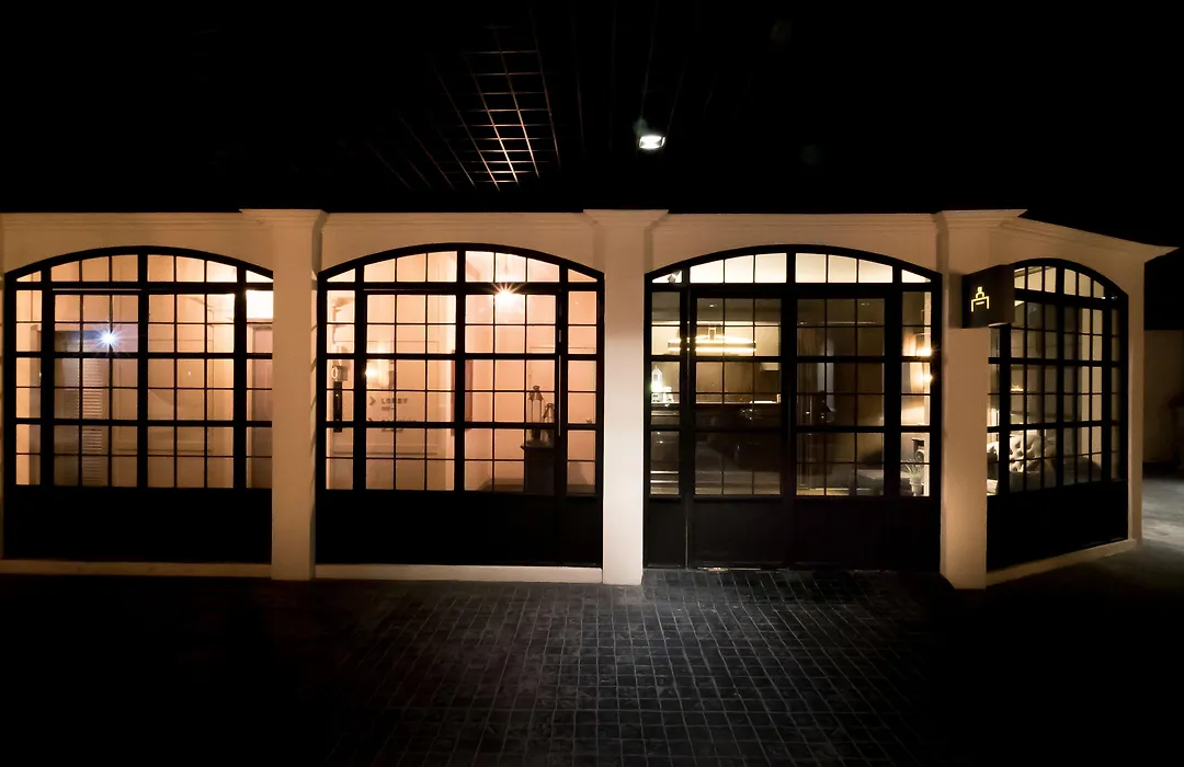 Thea Private Suites By Th District-1