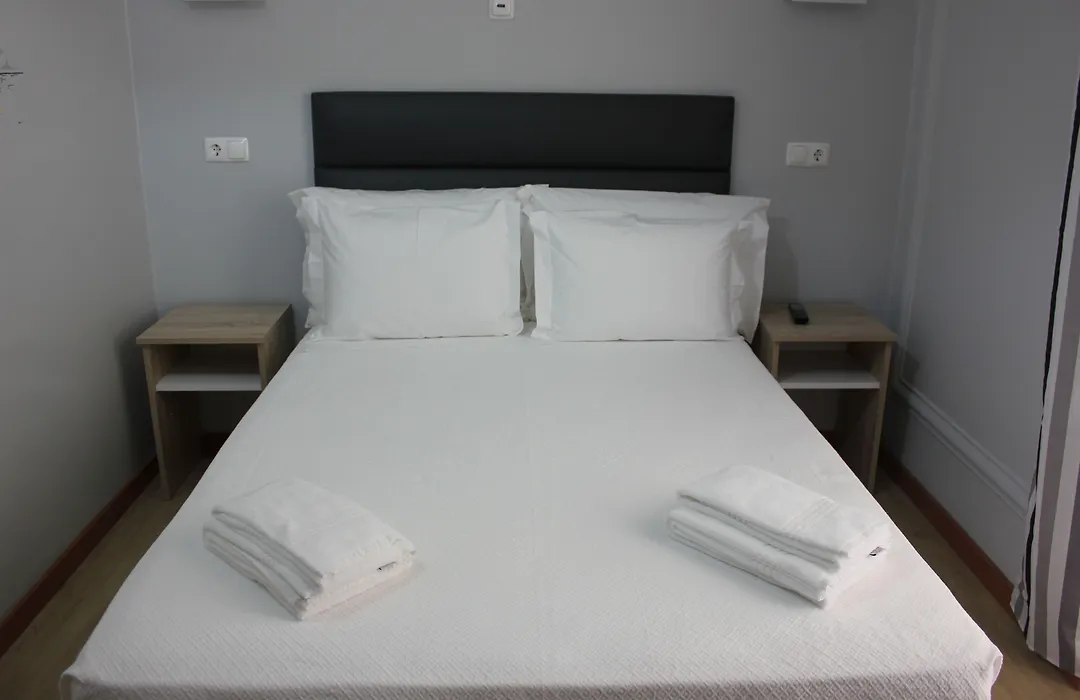 O Eletrico Guesthouse-1